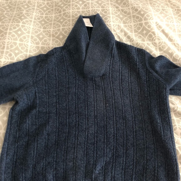 Navy Blue Banana Republic Sweater - Picture 4 of 4
